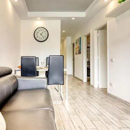 Apartment Modern With An Addictive Terrace View *