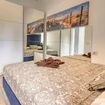 Modern With An Addictive Terrace View Los Cristianos (Tenerife)