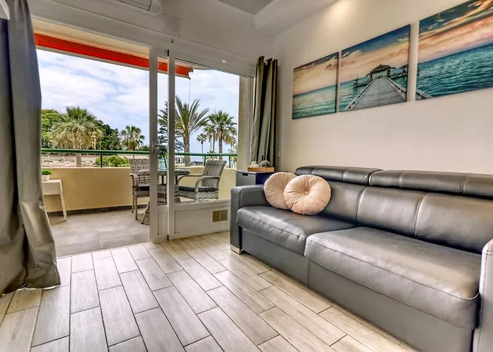 Appartamento Modern With An Addictive Terrace View